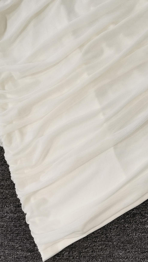 WEISSES SLING-BANDAGE-KLEID