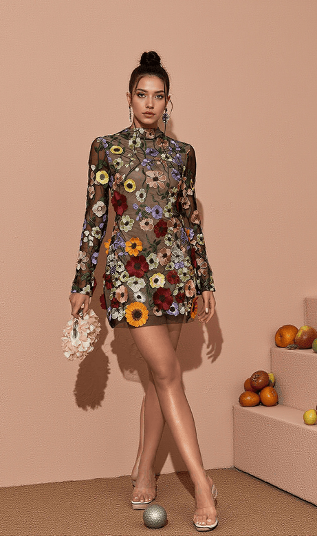 Saige – Langärmliges Minikleid aus Netzstoff mit Blumenmuster in Schwarz