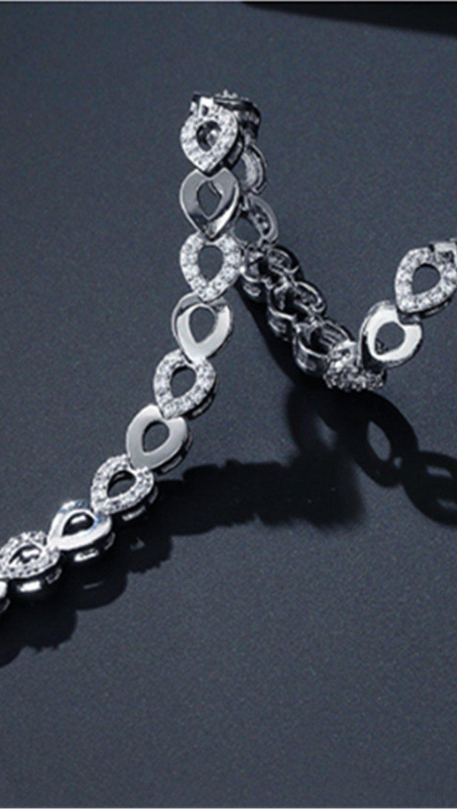 TEMPERAMENT TROPFENFÖRMIGES ZIRKONARMBAND