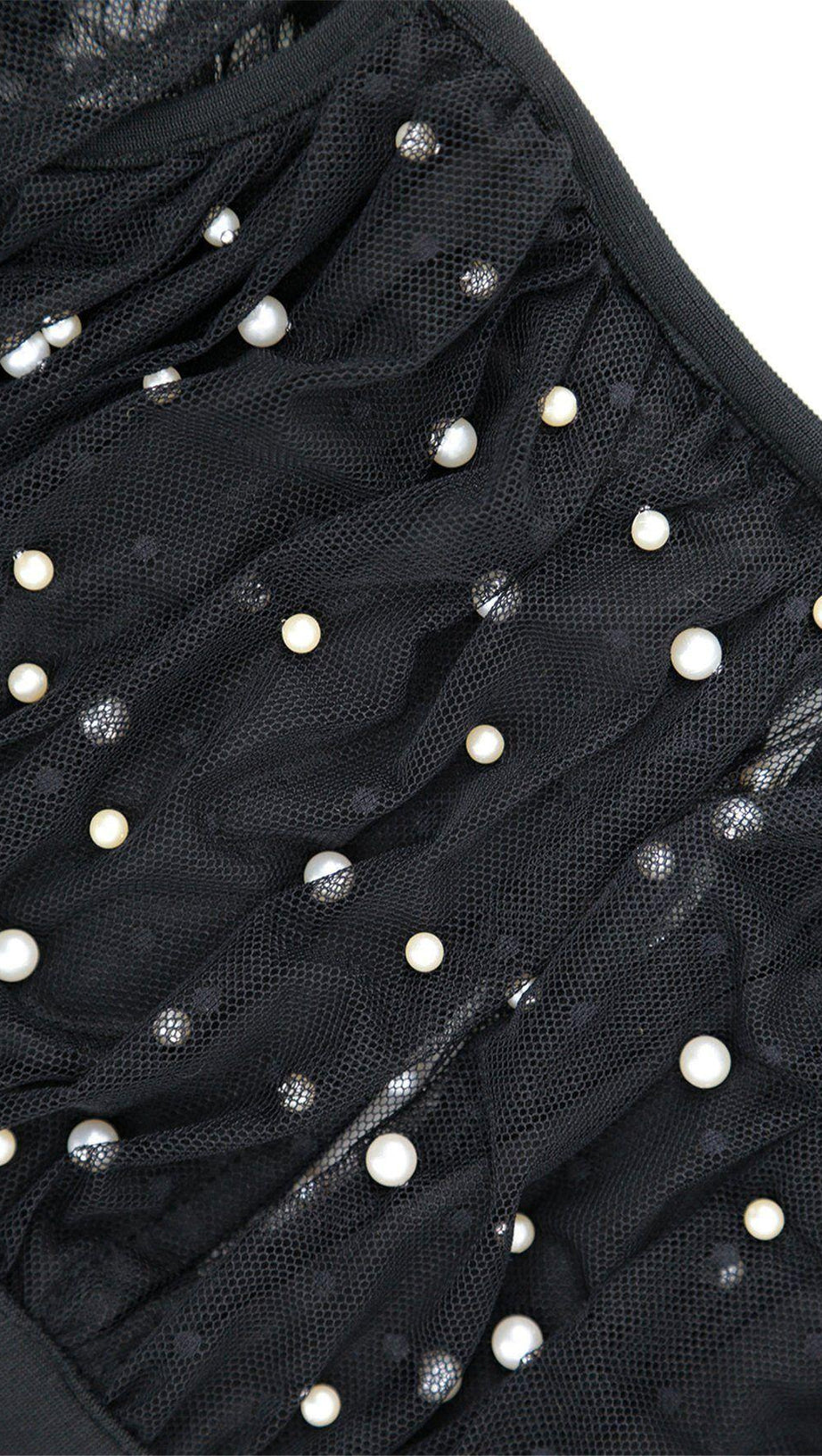 Hellbraunes Kleid mit Rüschen und PUFFÄRMELN