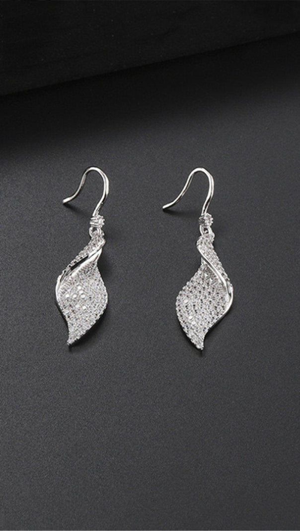 AIIZIE SPRIAL LONG ZIRCON EARRINGS - product image