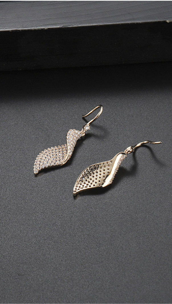 AIIZIE SPRIAL LONG ZIRCON EARRINGS - product image