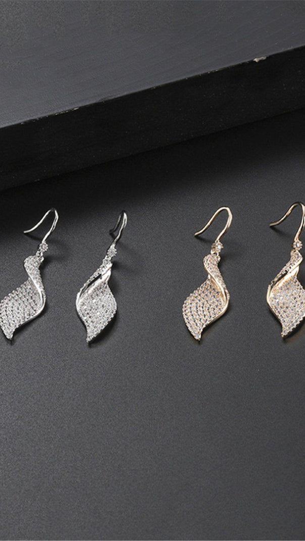 AIIZIE SPRIAL LONG ZIRCON EARRINGS - product image
