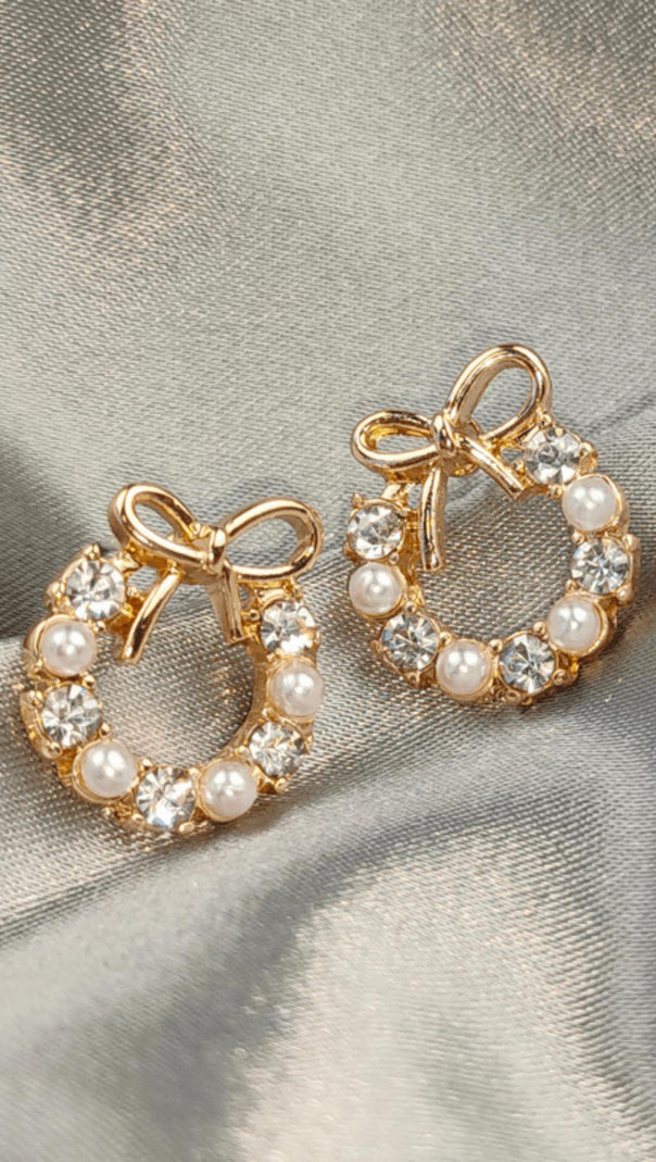 AIIZIE SIMPLE GEOMETRIC PEARL EARRINGS - product image