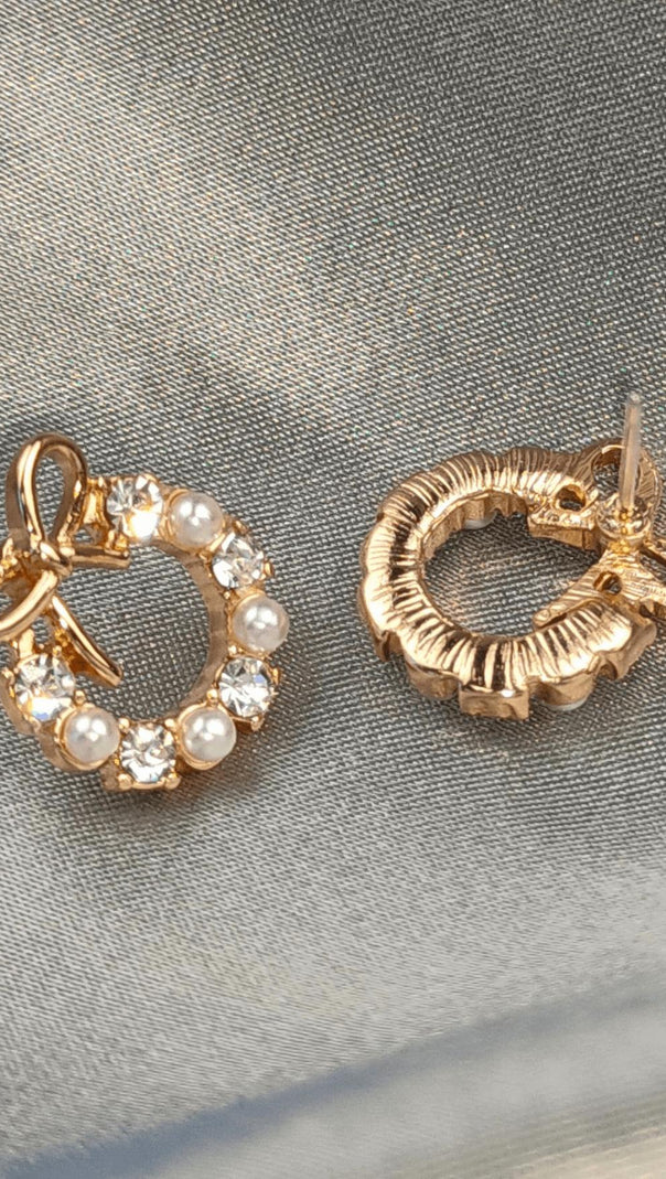 AIIZIE SIMPLE GEOMETRIC PEARL EARRINGS - product image