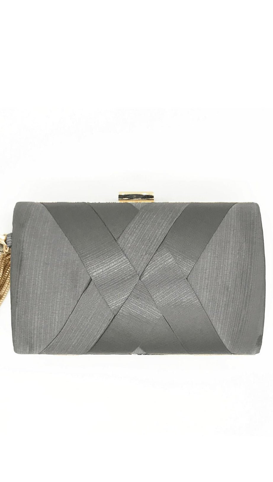 Seidenclutch mit Quastenanhänger.