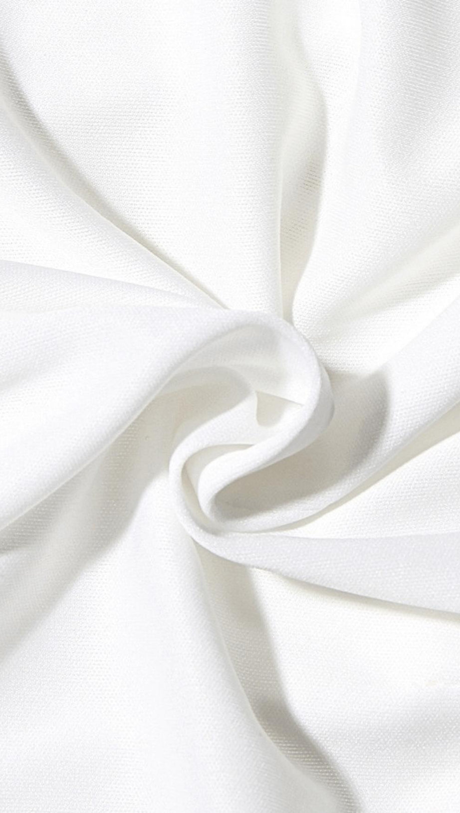 Elfenbeinfarbenes Satin-Minikleid mit ausgestellten Ärmeln