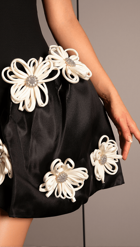 KARALATOU STRAPLESS 3D FLOWER PUFFY MINI DRESS