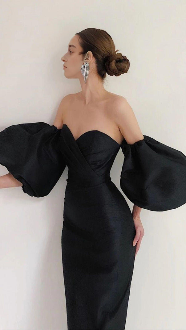 AIIZIE PUFF SLEEVE DRESS IN BLACK - product image