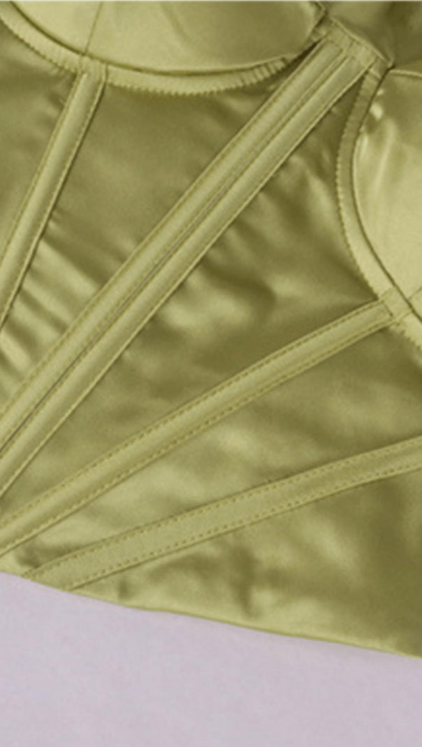 Pile of Collar Fishbone Camisole Tops