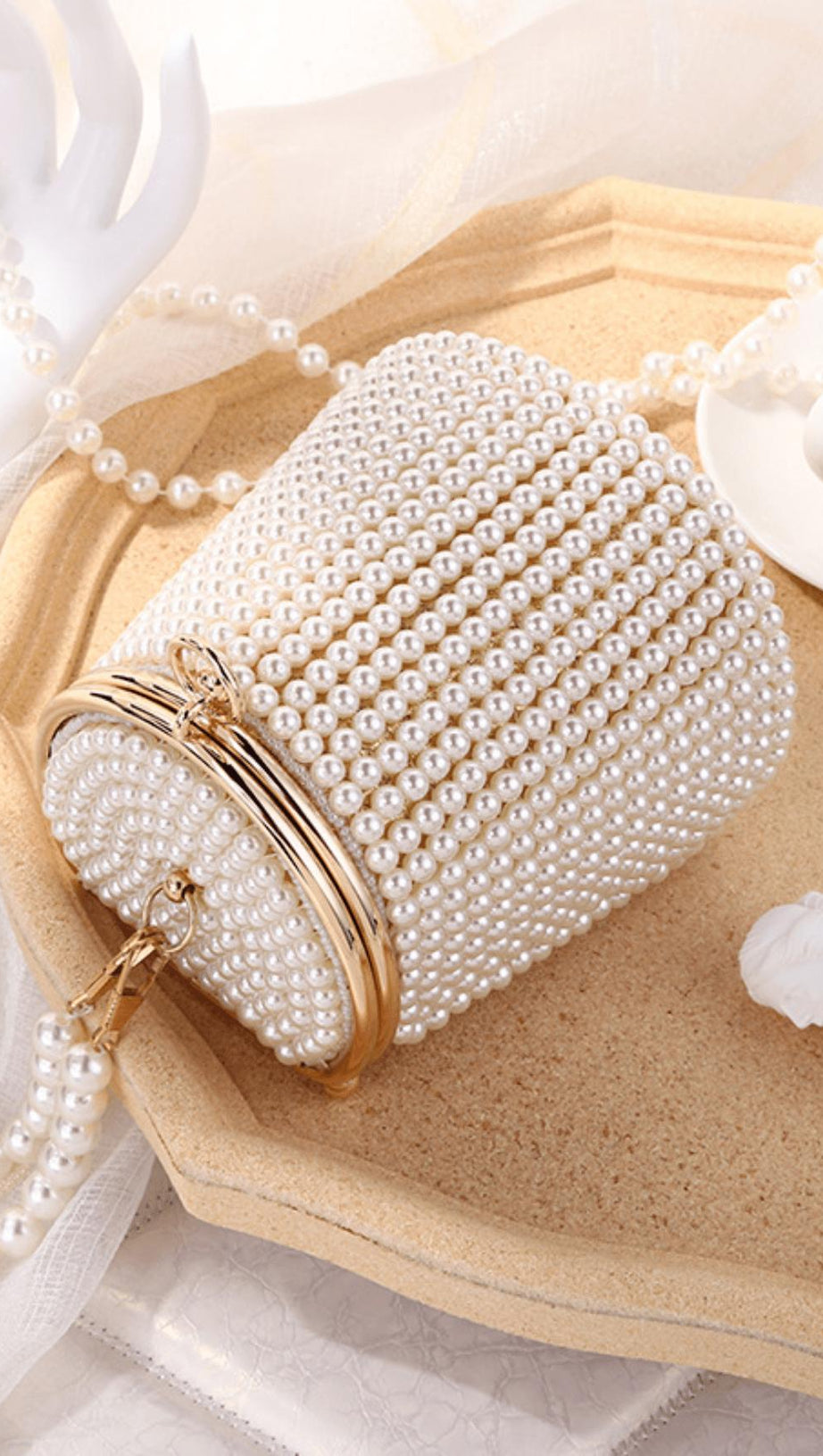 PEARL BUCKET BAG