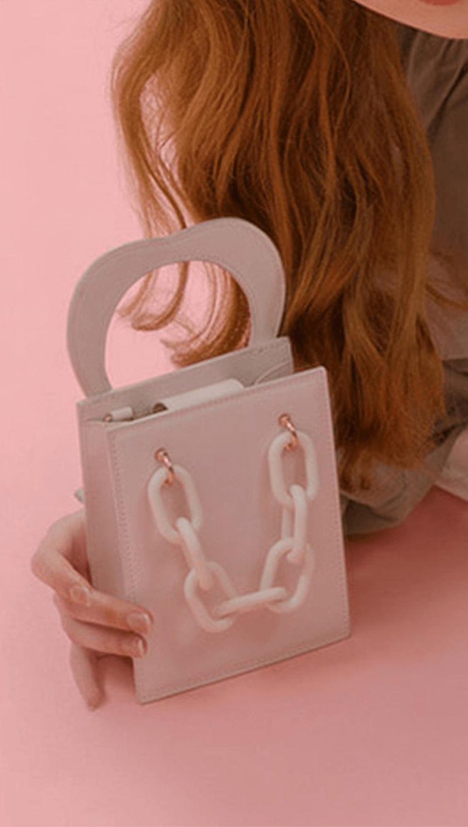 PEACH HEART HANDBAG.