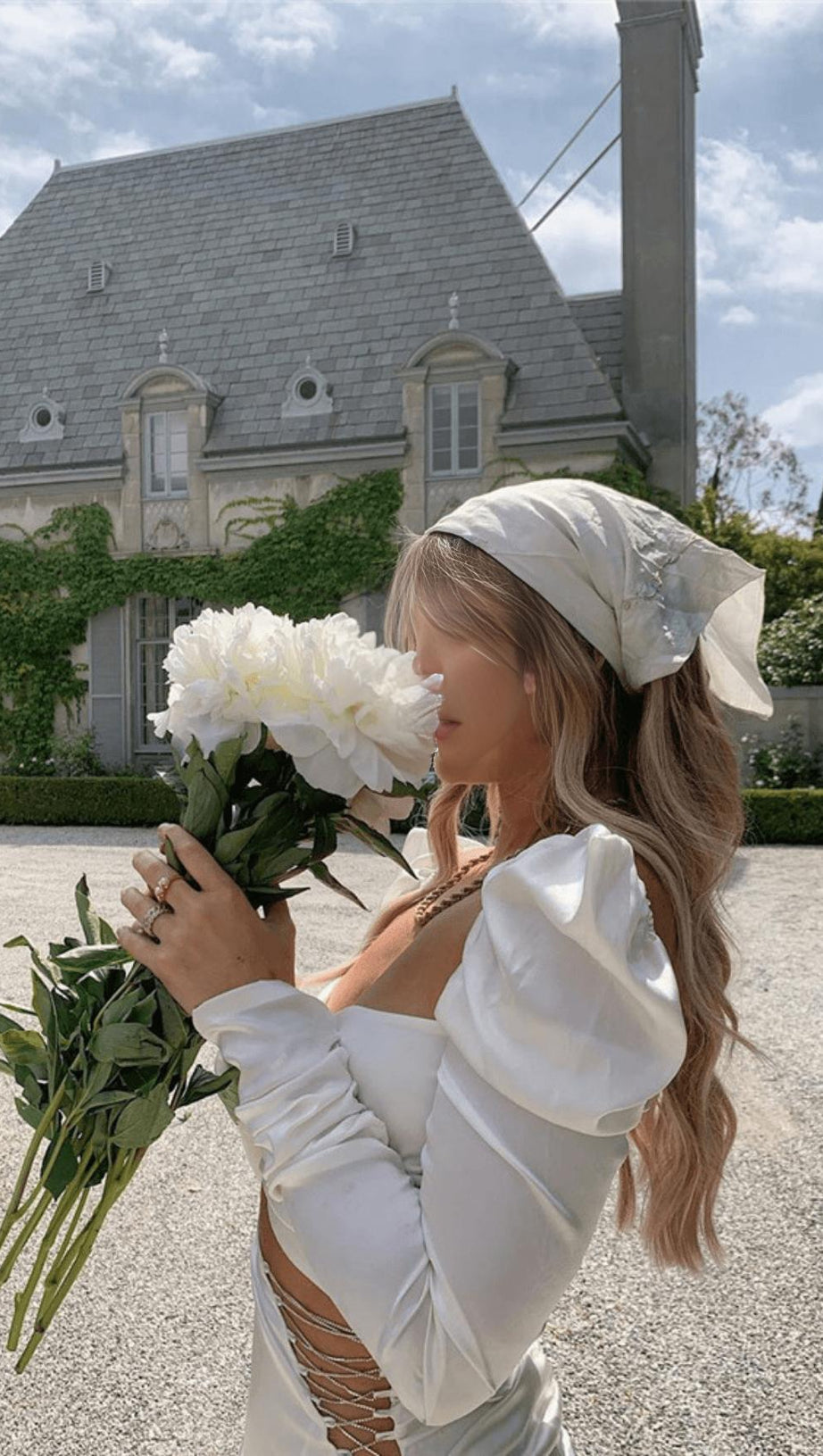 WHITE CUT OUT STAIN DRESS