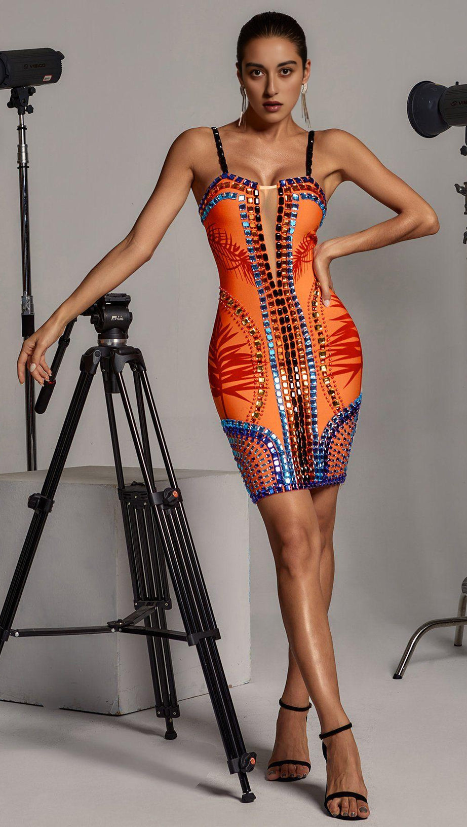 EMBELLISHMENT BANDAGE DRESS IN ORANGE