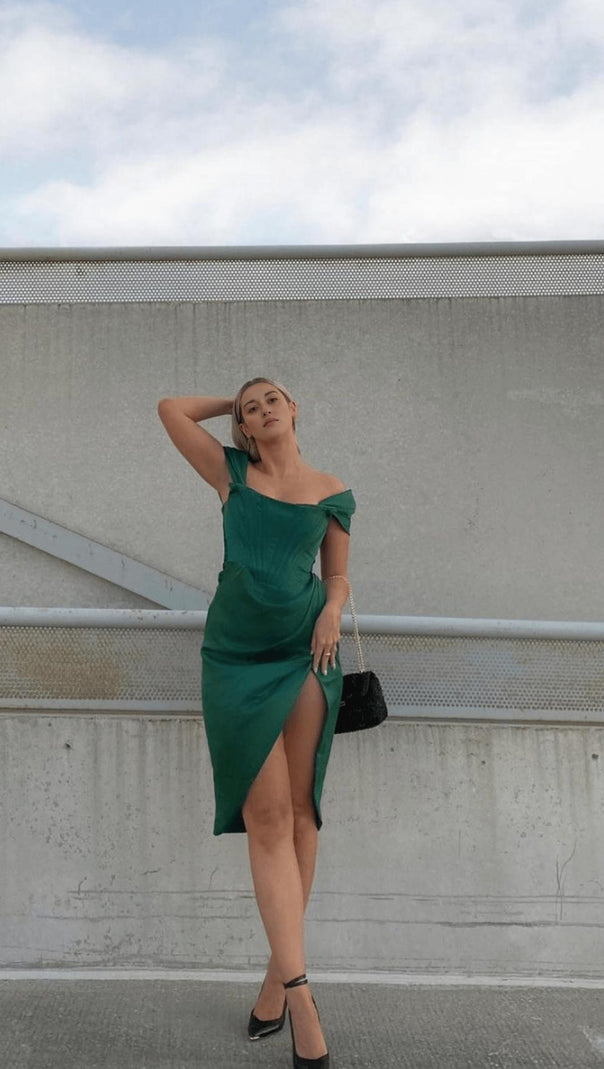 AIIZIE EMERALD STAIN STRAPLESS RUCHED MIDI DRESS - product image