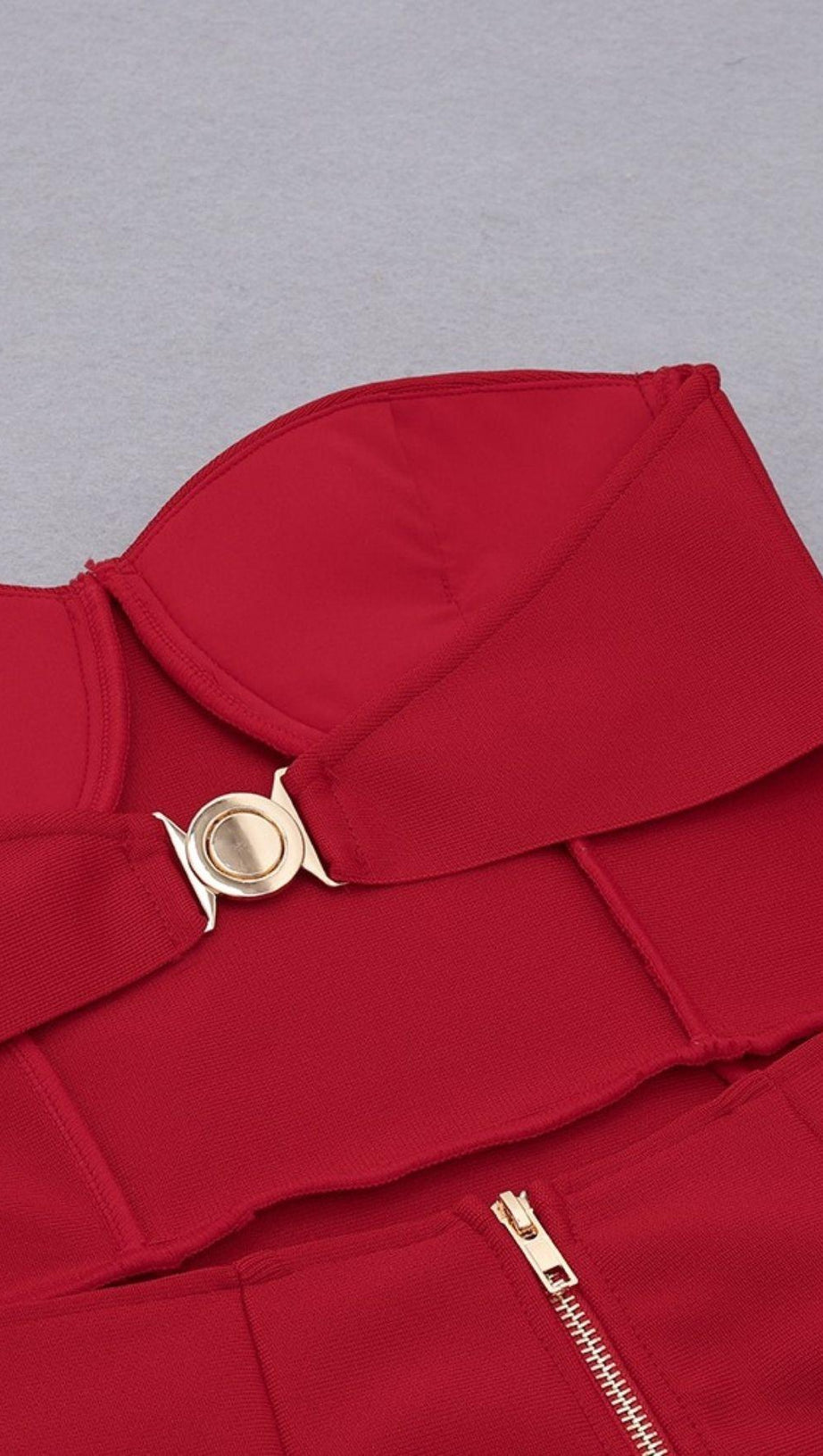 ABITO MIDI SENZA SPALLINE CON BENDAGGIO E SPACCHI IN ROSSO