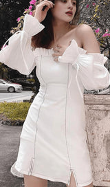 Long-sleeved dress with melange lace.