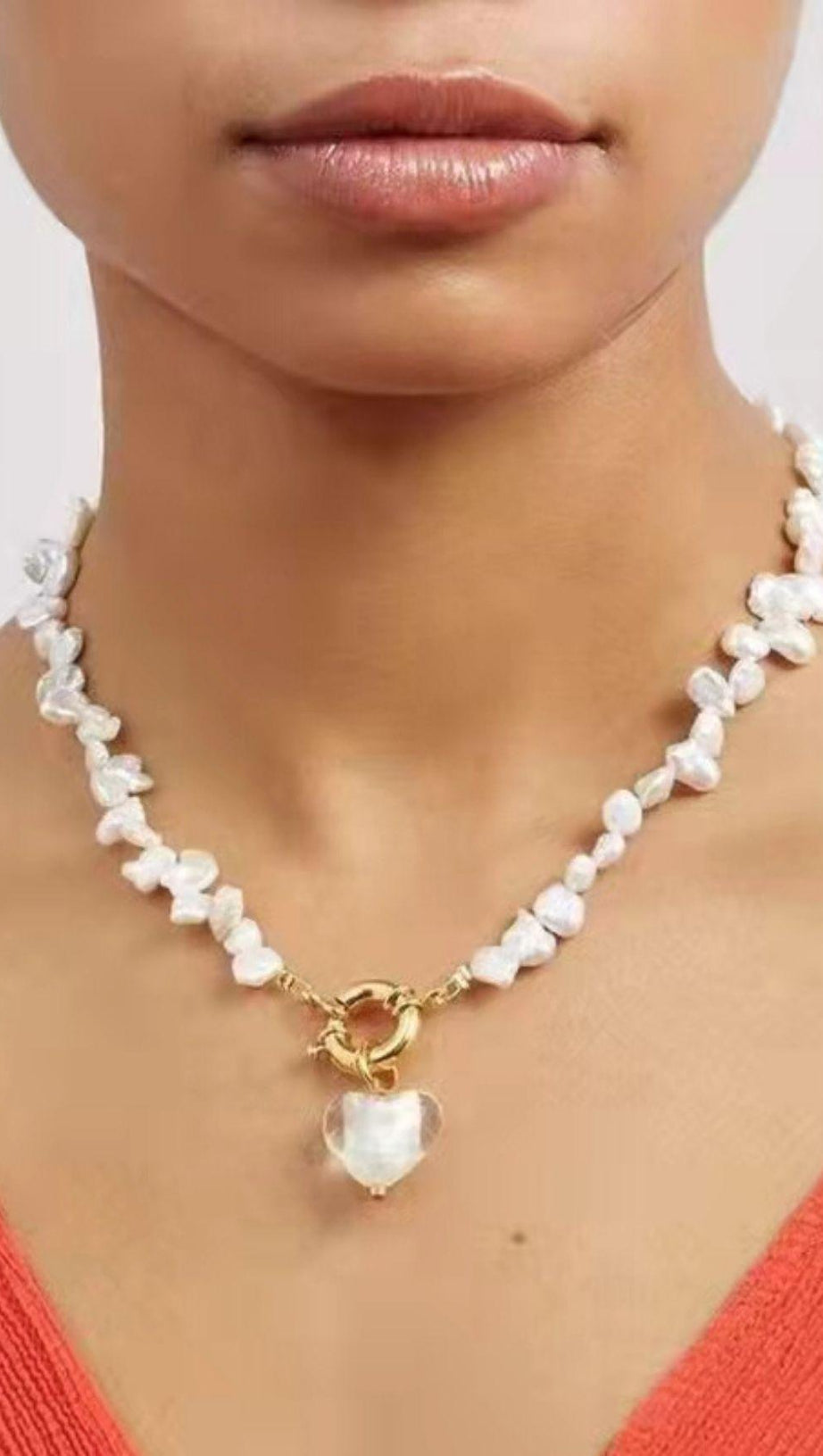 PEARL HEART SHAPED NECKLACE IN WHITE
