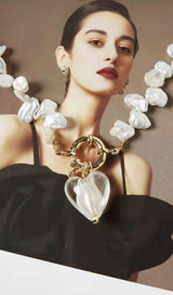 PEARL HEART SHAPED NECKLACE IN WHITE