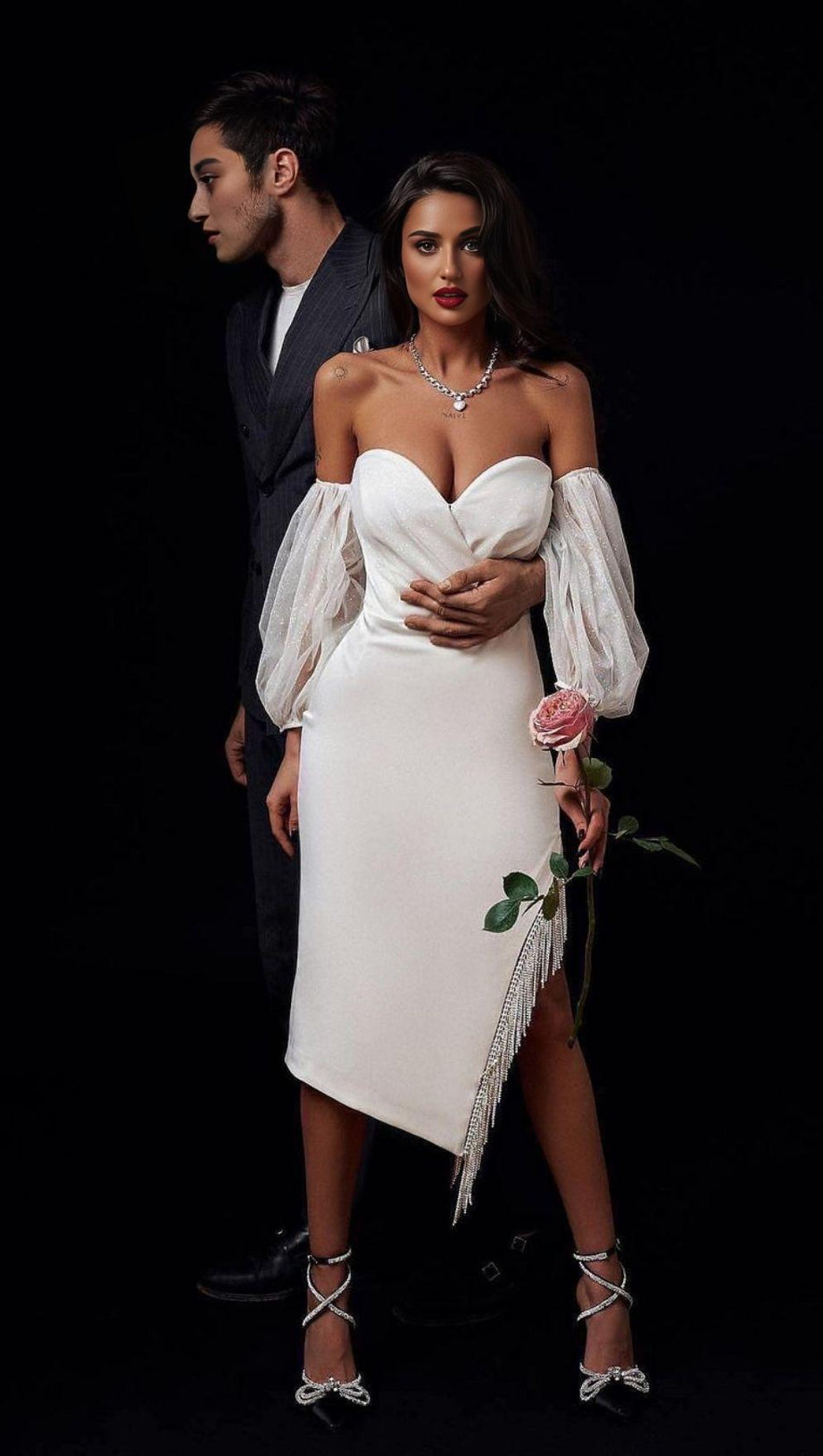 STRAPLESS PUFF SLEEVE CRYSTAL MIDI DRESS IN WHITE