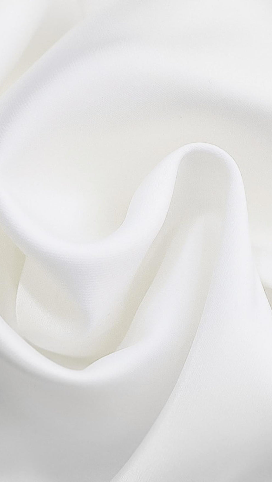 ABITO SENZA SPALLINE CON VOLANT IN RASO AVORIO