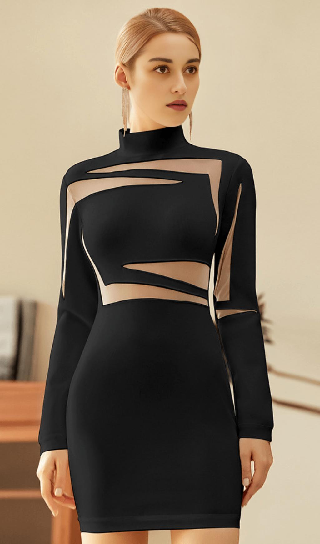 ABITO IN PIZZO CON CUCITURE CAVE.