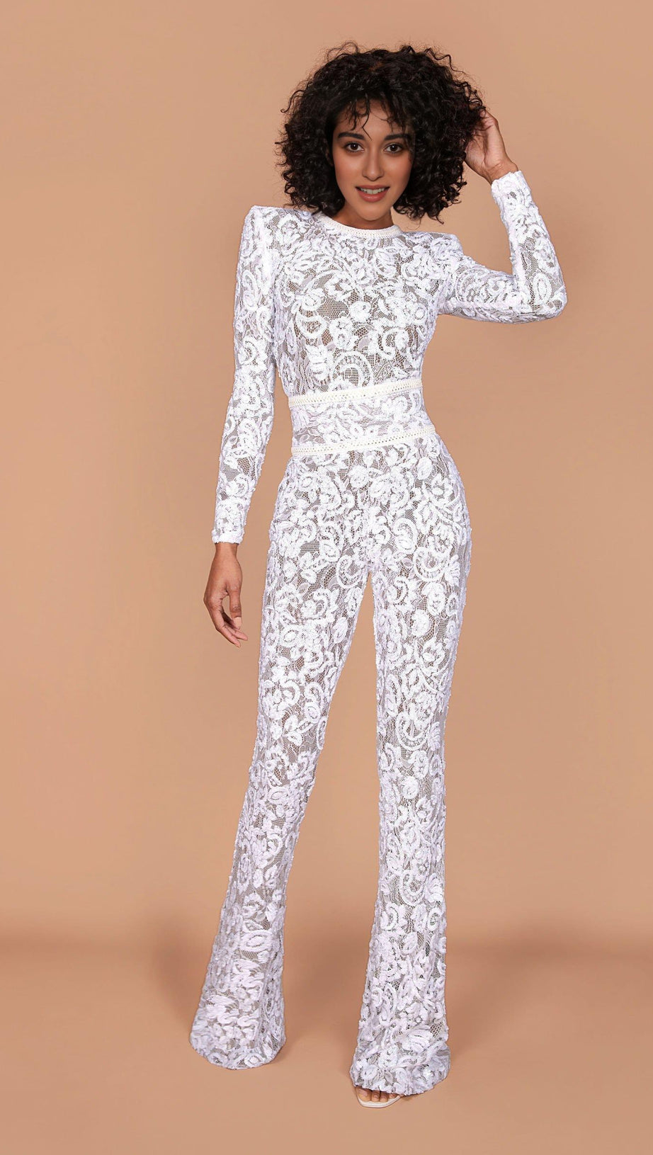 TUTA BIANCA NUDE SCURO