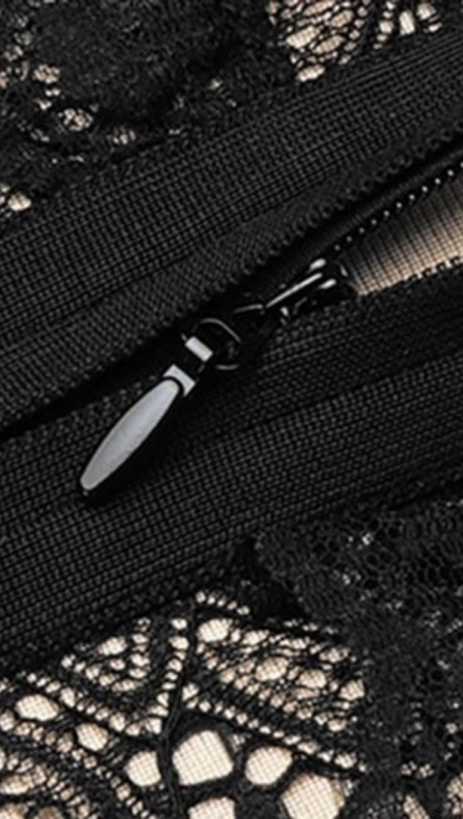 FLOWER LONG SLEEVE LACE MINI DRESS IN BLACK