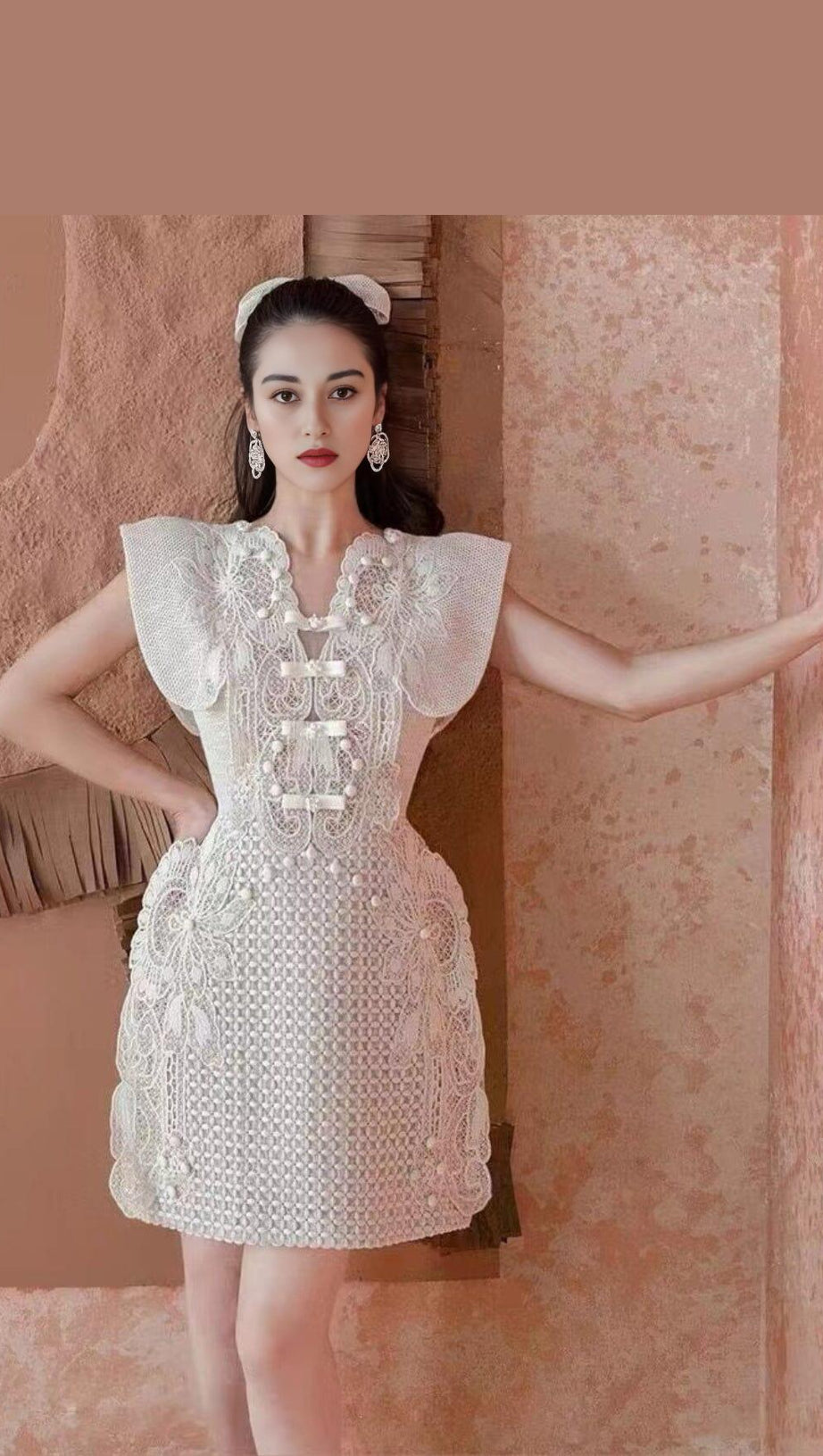 LACE WAIST-TIGHTENING MIDI DRESS IN WHITE