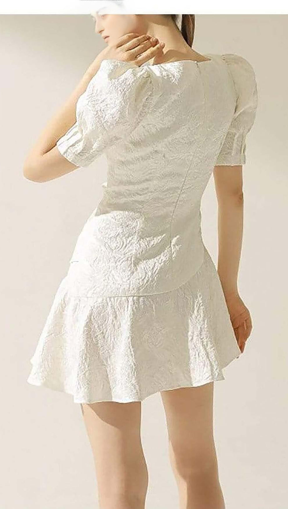 PUFFY SLEEVE BUTTON MINI DRESS IN WHITE