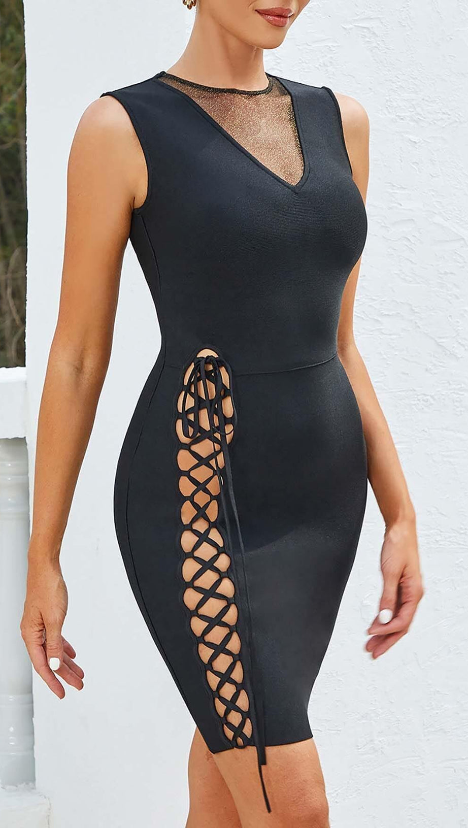 ABITO MIDI CON BENDAGGI E LACCI LATERALI NERO