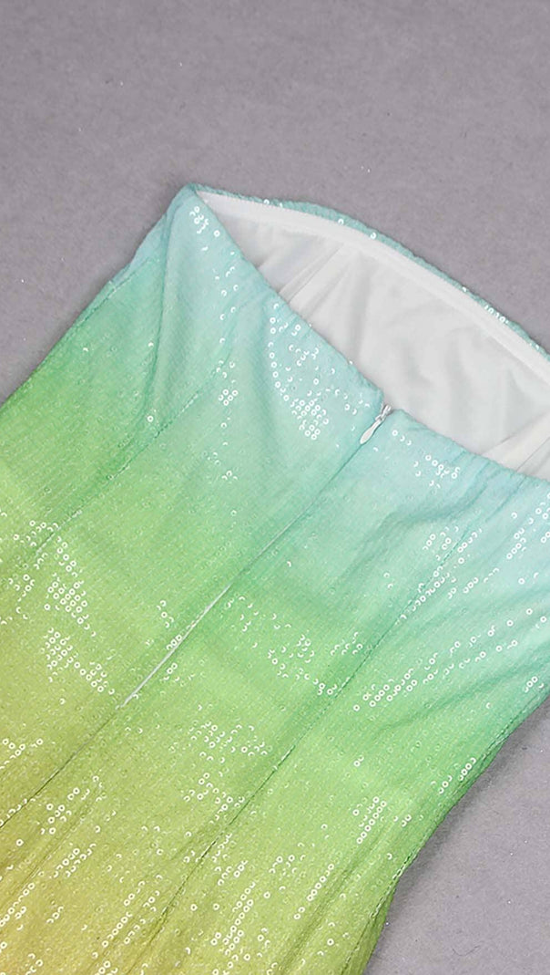 TRÄGERLOSES MAXIKLEID MIT PAILLETTEN UND OMBRE-MUSTER IN MEHRFARBIG