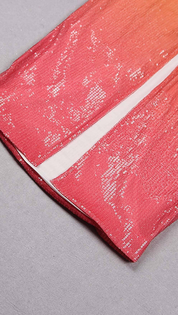 TRÄGERLOSES MAXIKLEID MIT PAILLETTEN UND OMBRE-MUSTER IN MEHRFARBIG