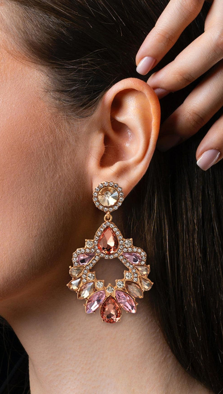 ORECCHINI A PENDENTE CON LAMPADARIO IN CRISTALLO ROSA