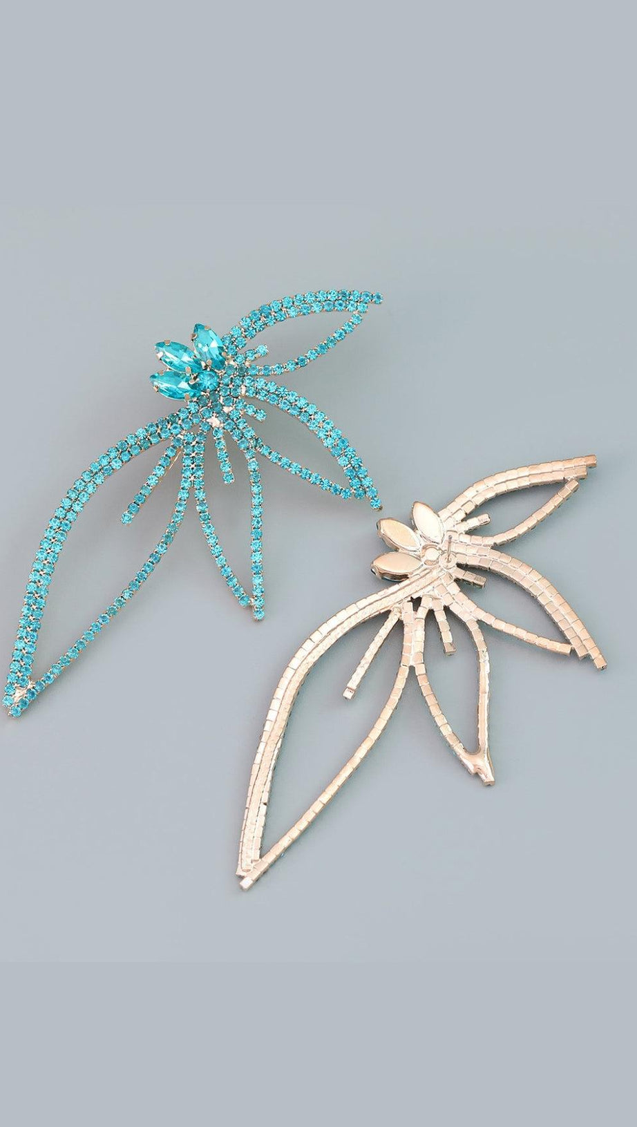 CRYSTAL FLOWER EARRINGS IN BLUE