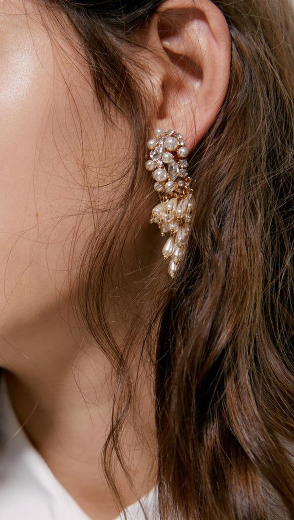 AIIZIE PEARL TASSEL DIAMOND EARRINGS - product image