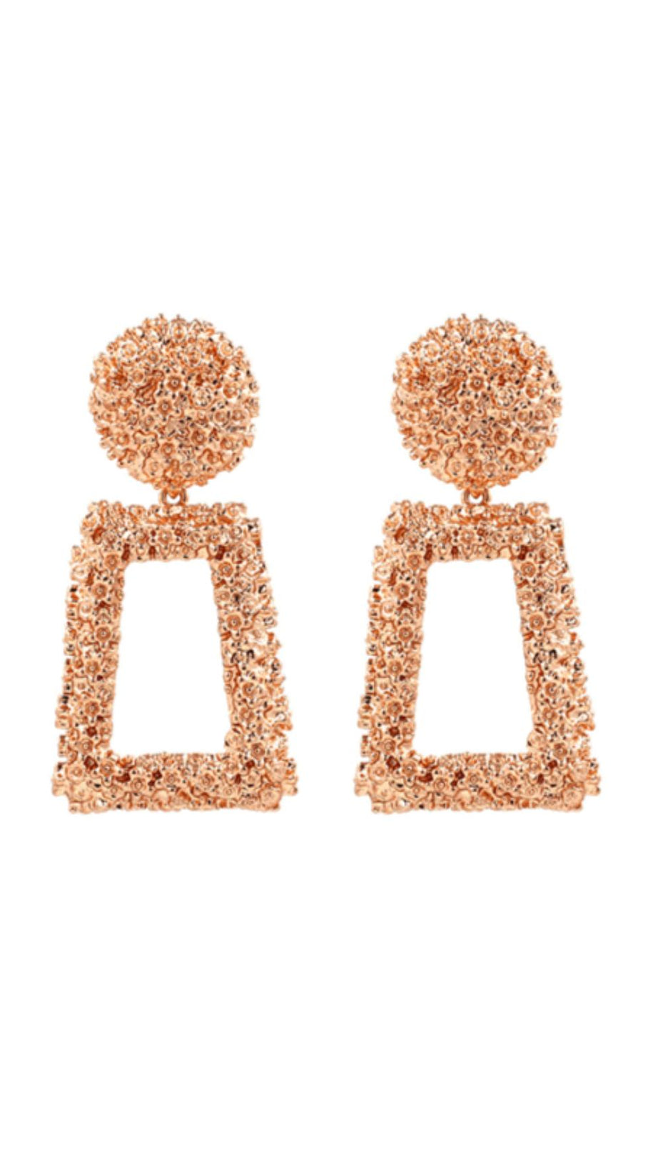 TEXTURED DOOR KNOCKER PLATED EARRINGS