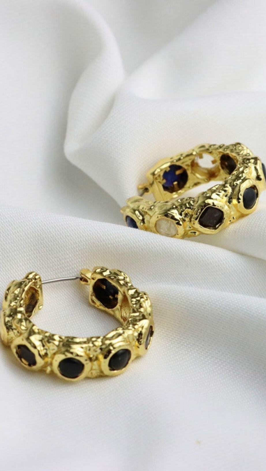 18K GOLD LAPIS LAZULI HOOP EARRINGS