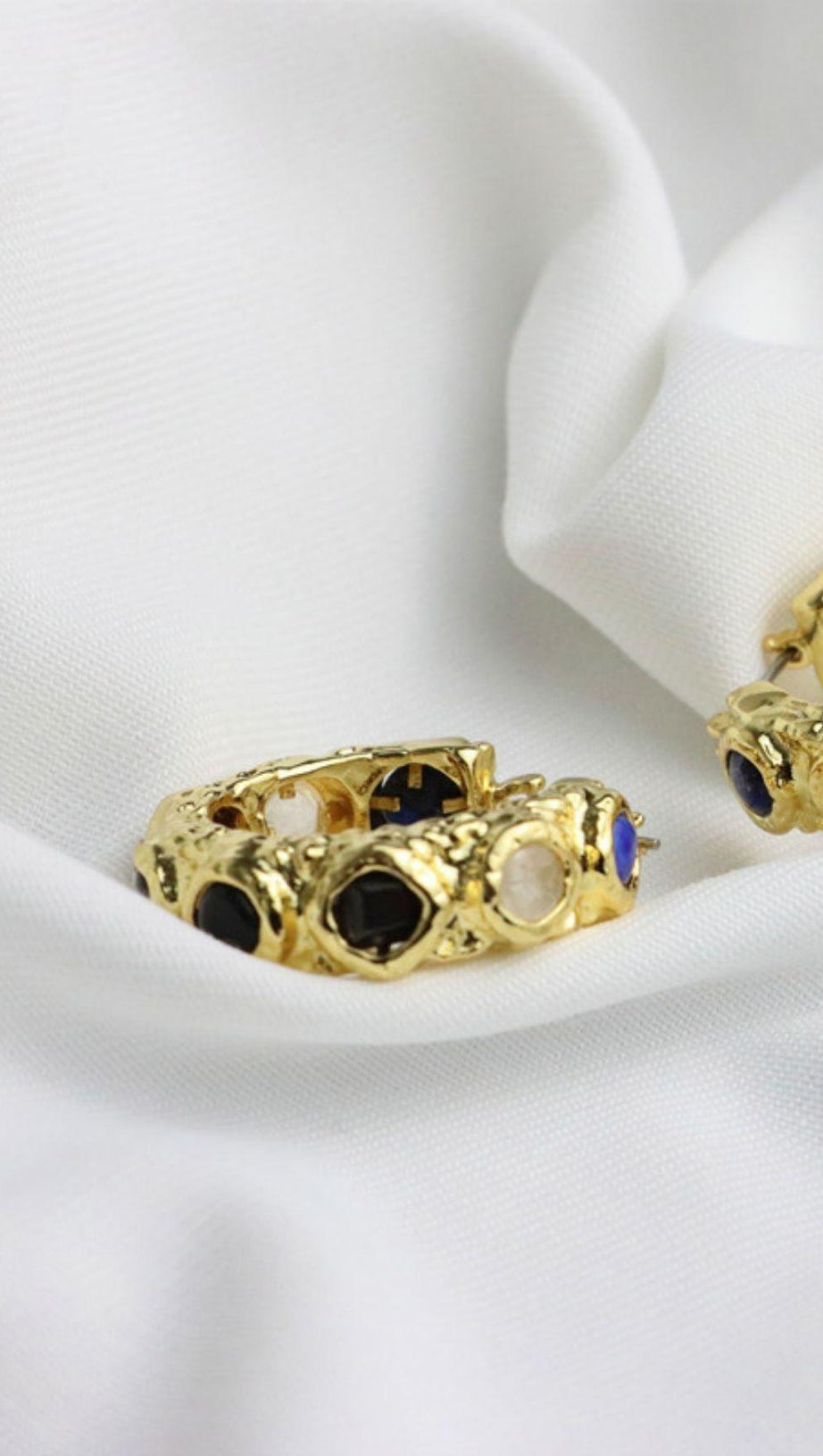 18K GOLD LAPIS LAZULI HOOP EARRINGS