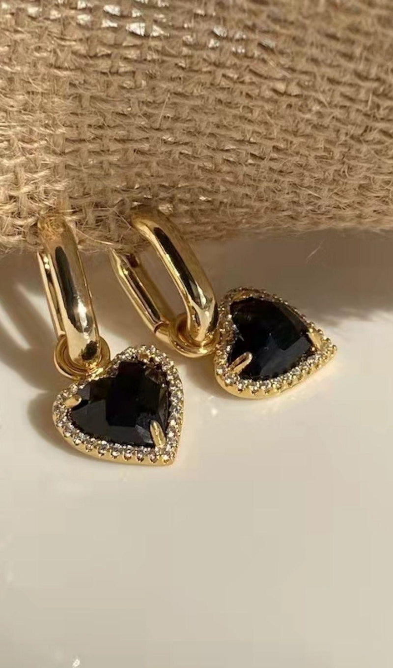 VINTAGE HEART SHAPED EARRINGS