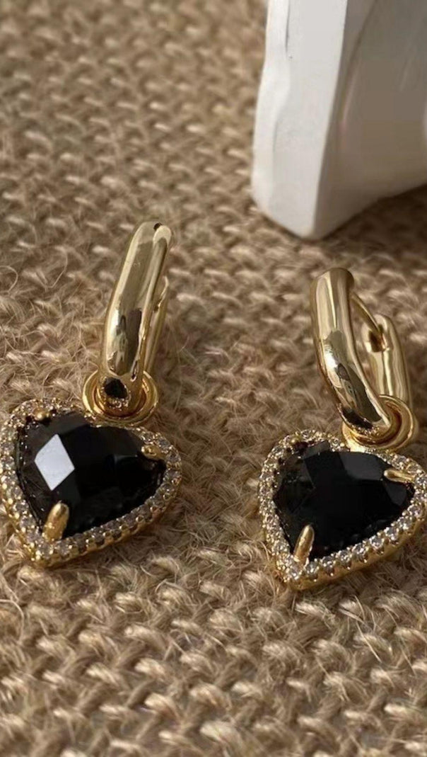 AIIZIE VINTAGE HEART SHAPED EARRINGS - product image