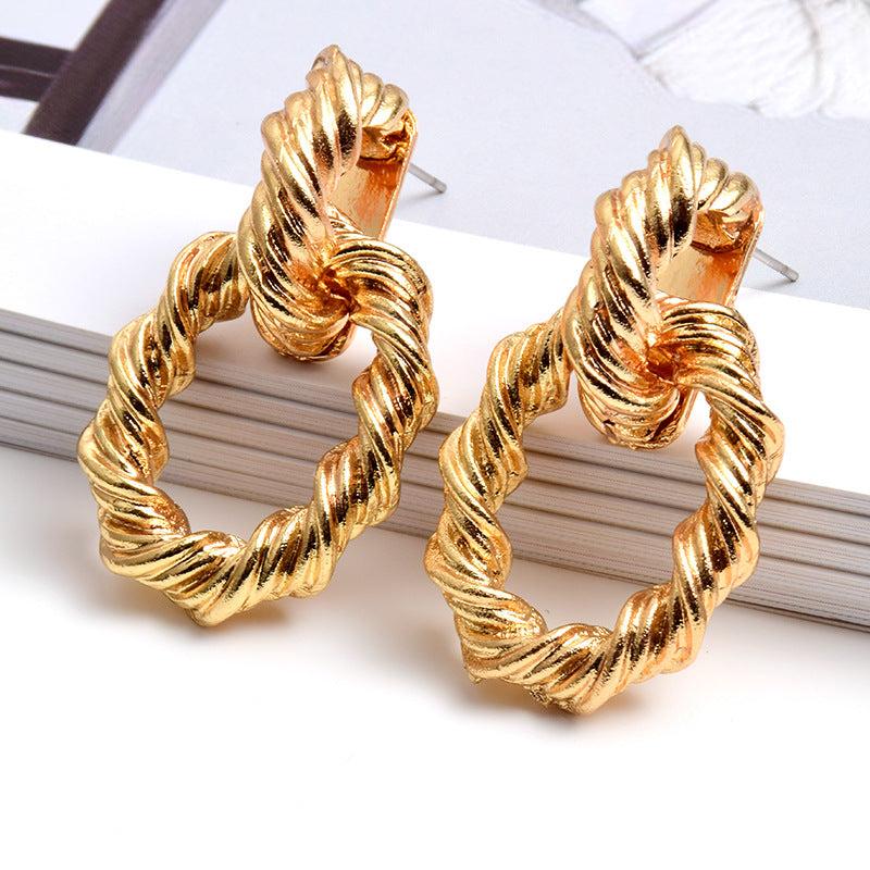 FASHION GOLDEN EARRINGS