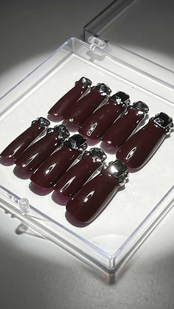 AIIZIE CRYSTAL WINE COFFIN HANDMADE PRESS ON NAILS - product image