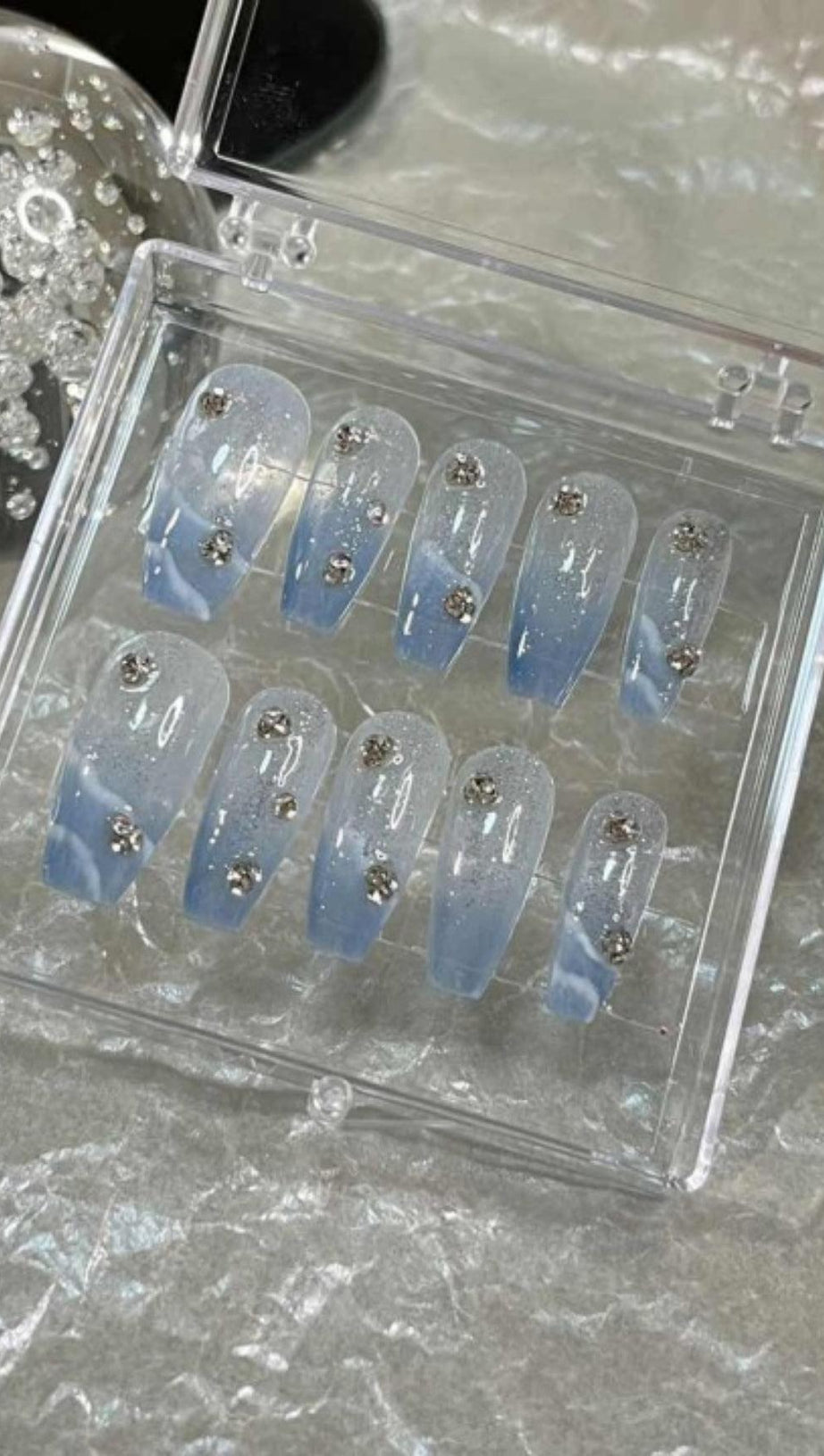 UNGHIE A PRESSIONE FATTE A MANO CON DIAMANTE
