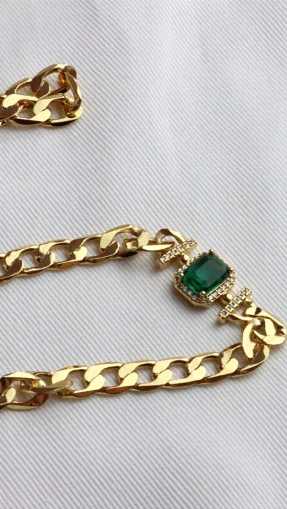 18K GOLD EMERALD CRYSTAL CHAIN NECKLACE