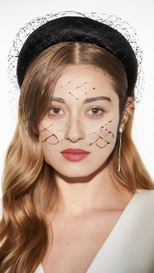 AIIZIE VEILED SINNAMAY HEAD BAND - product image