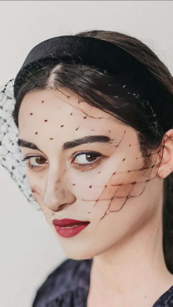 AIIZIE VEILED SINNAMAY HEAD BAND - product image