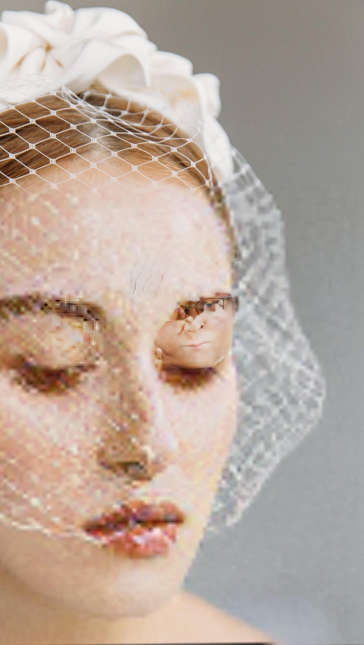 AIIZIE TRIPLE ROSETTE WITH VEIL IN CREAM - product image