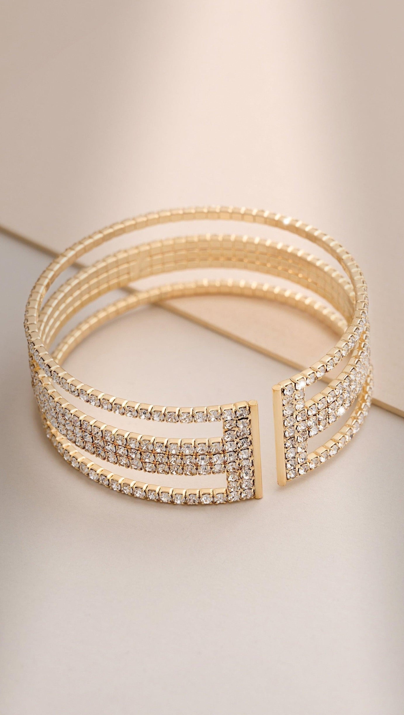 GOLDENES, MEHRLAGIGES DIAMANTENARMBAND