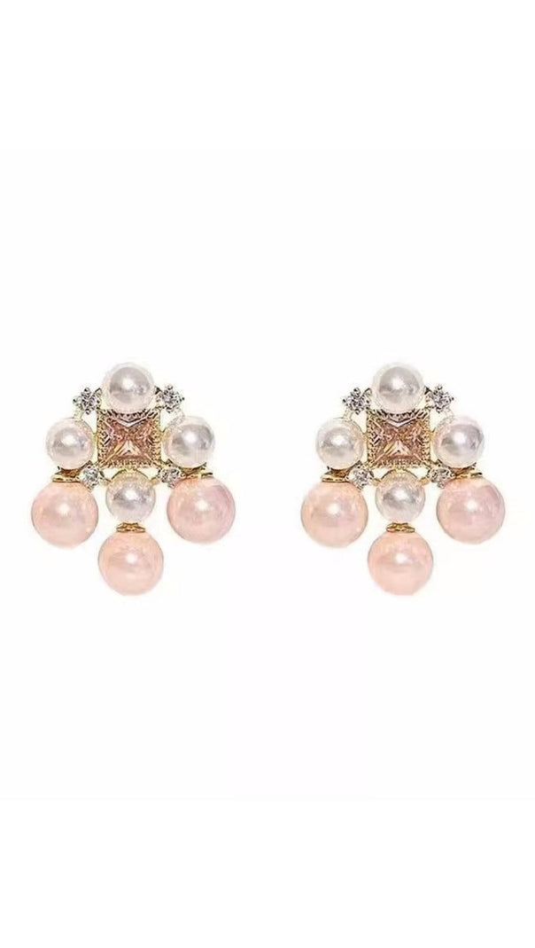 AIIZIE PINK PEARL EARRING - product image